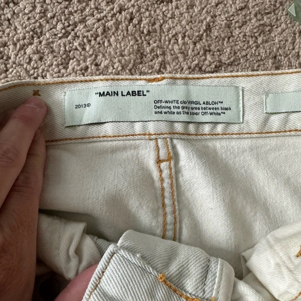 Off White- NWT High Oversized White Ripped Tomboy Jeans - Picture 6 of 7